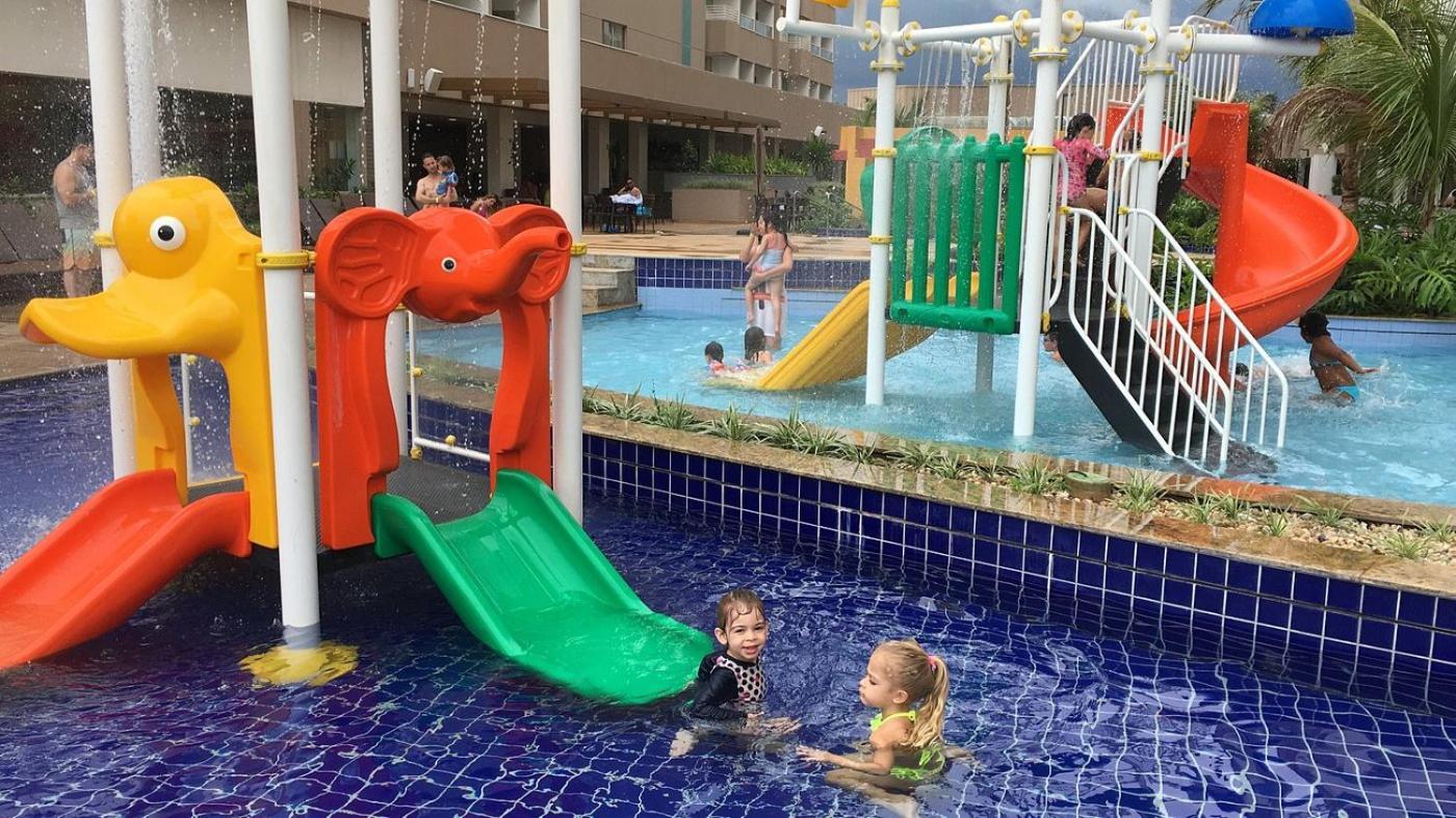 Olimpia Park Resort O Mais Divertido Resort Em Frente Ao Thermas Dos Laranjais - Pague Em Ate 12 Vezes Zewnętrze zdjęcie